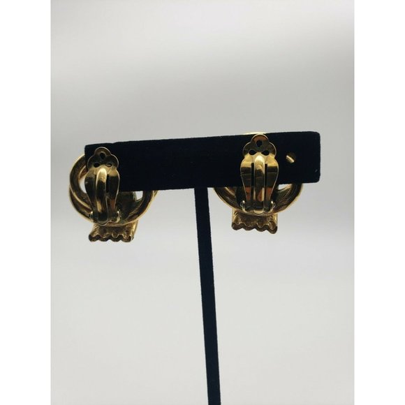 Vintage  Gold Tone Knotted Earrings Clip On - Picture 2 of 2
